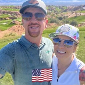 Meet your Posher, Casey